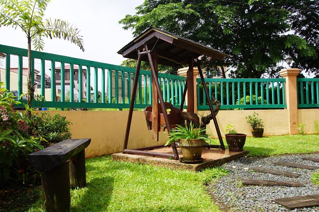 Charming Tagaytay Vacation Home Tagaytay City Bagian luar foto