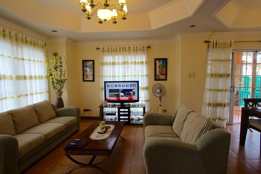 Charming Tagaytay Vacation Home Tagaytay City Bagian luar foto